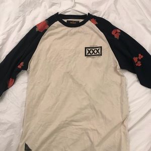 10 deep large 3/4 sleeve shirt